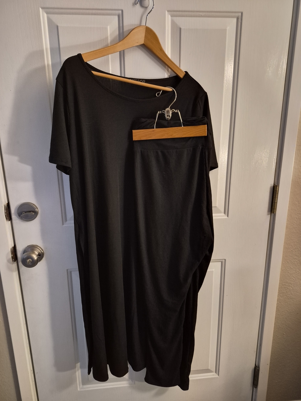 NWOT Black Women’s Short-Sleeve Tunic Set